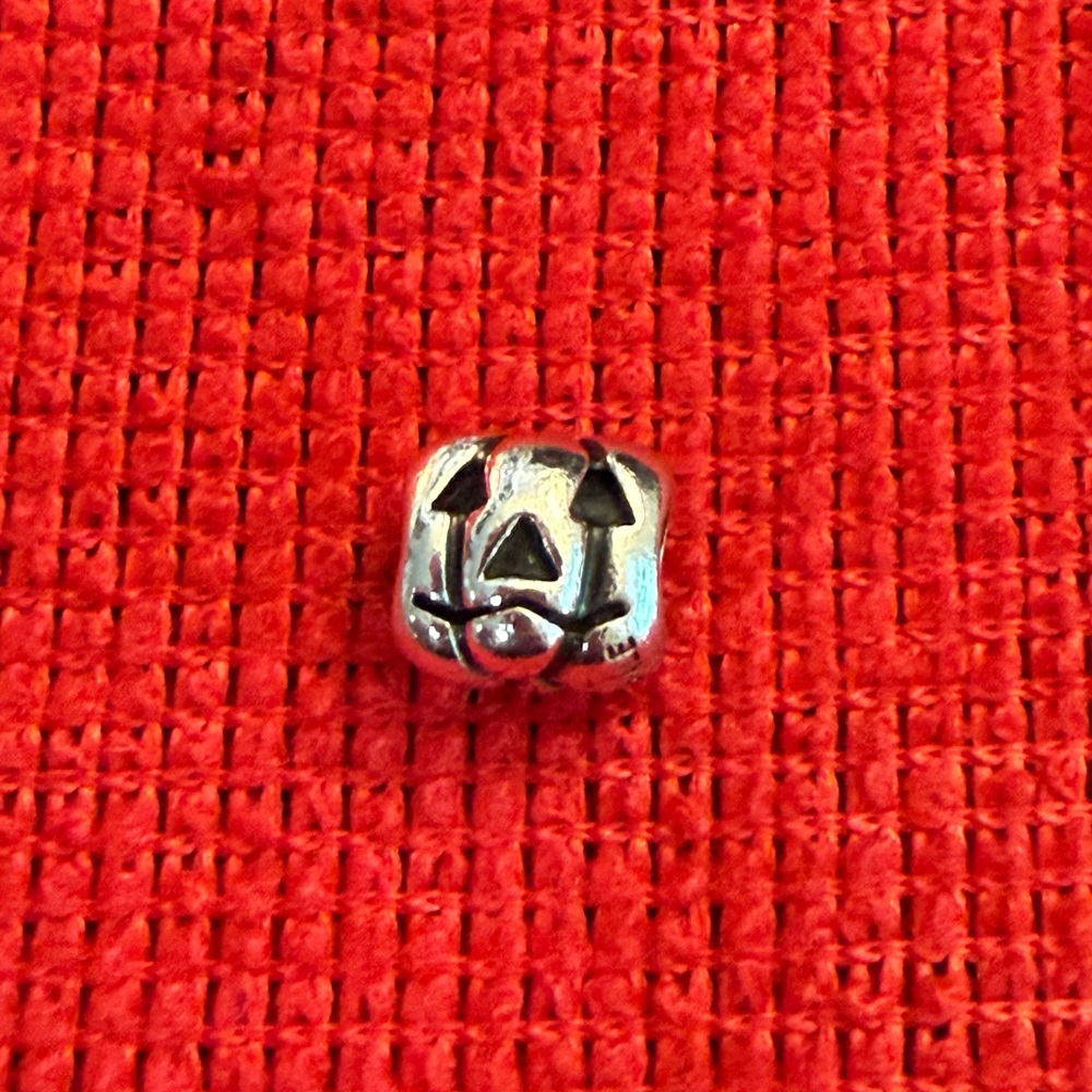 Pandora Pumpkin Charm